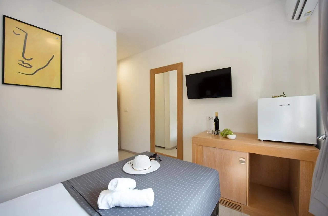 Hotel Potpican contacts
